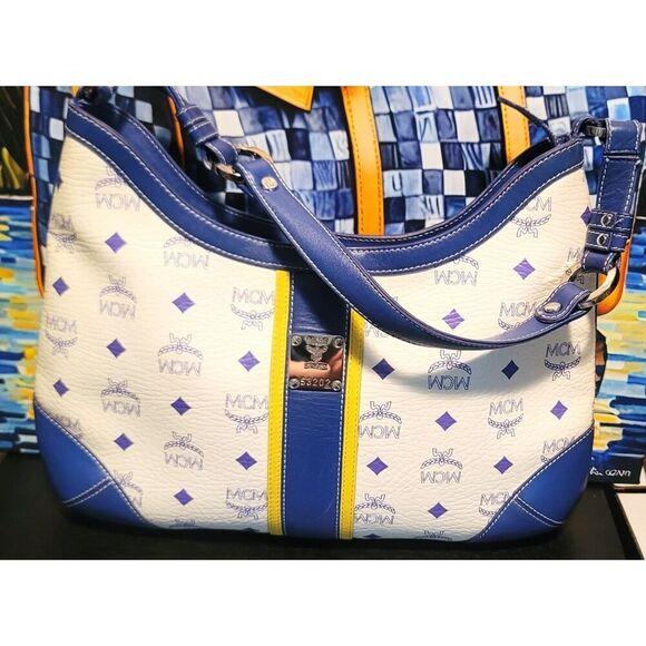 MCM - Limited Edition Monogram Shoulder Bag w/ Croc Embossed Wallet - Picture 2 of 16